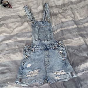 H&M Divided Ripped Overall Shorts Size 0
